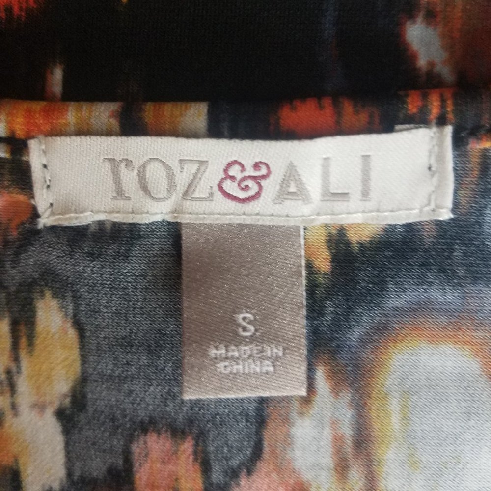 Roz & Ali Blouse - Picture 2 of 9
